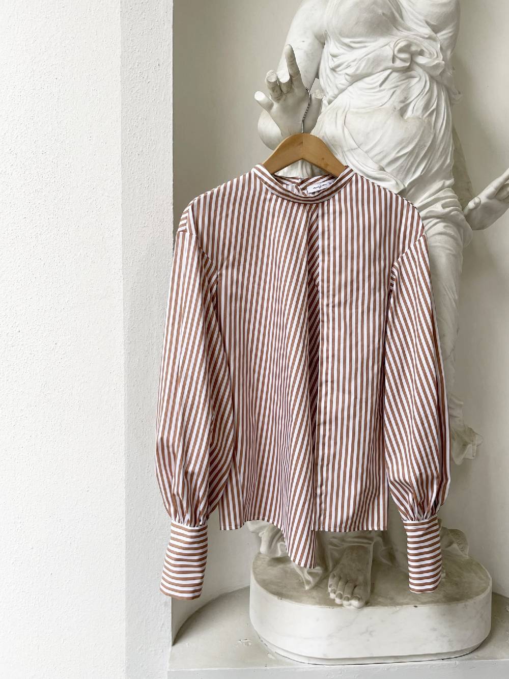 Laviniaturra Camicia con spacco Consegna Veloce