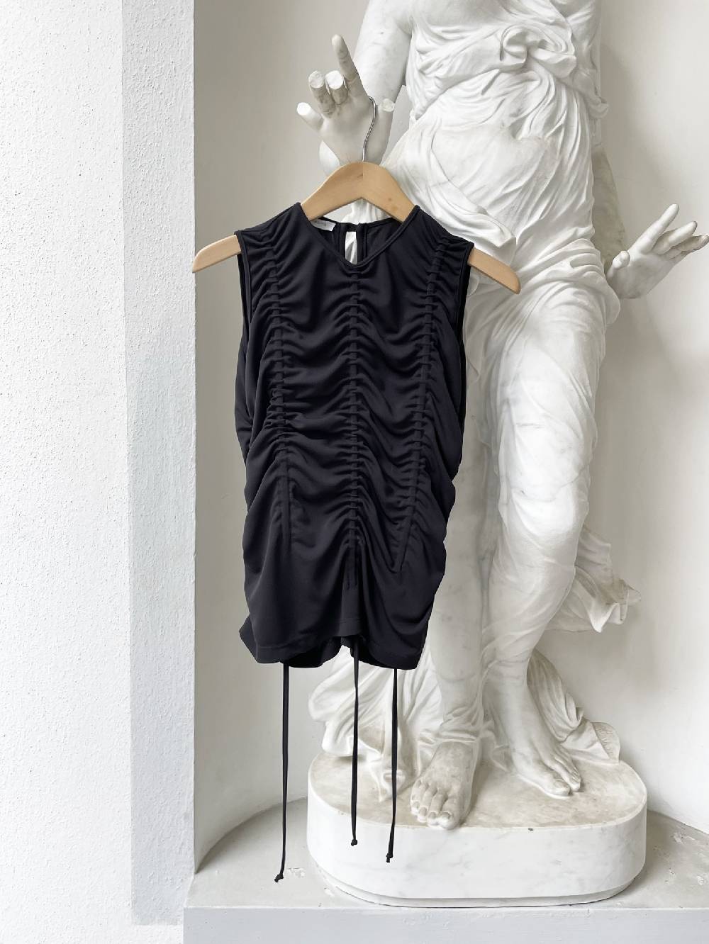Laviniaturra Top con drappeggio Promozione Limitata