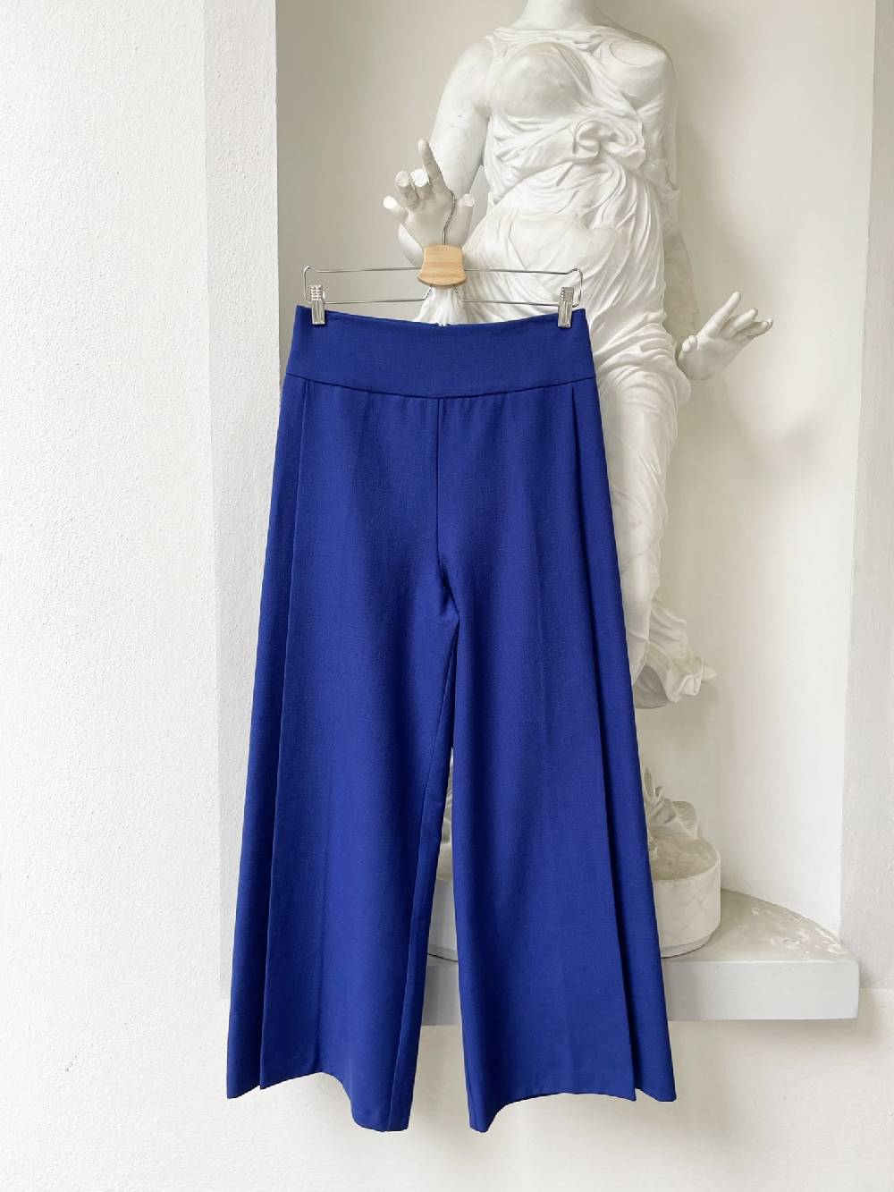 Laviniaturra Pantaloni ampi con fascia Fino Al -60%