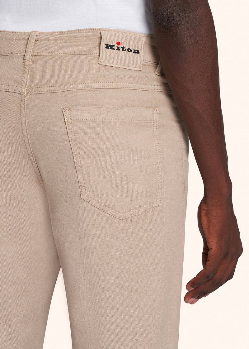Kiton PANTALONI LINO UPNCARK0612D02 2025