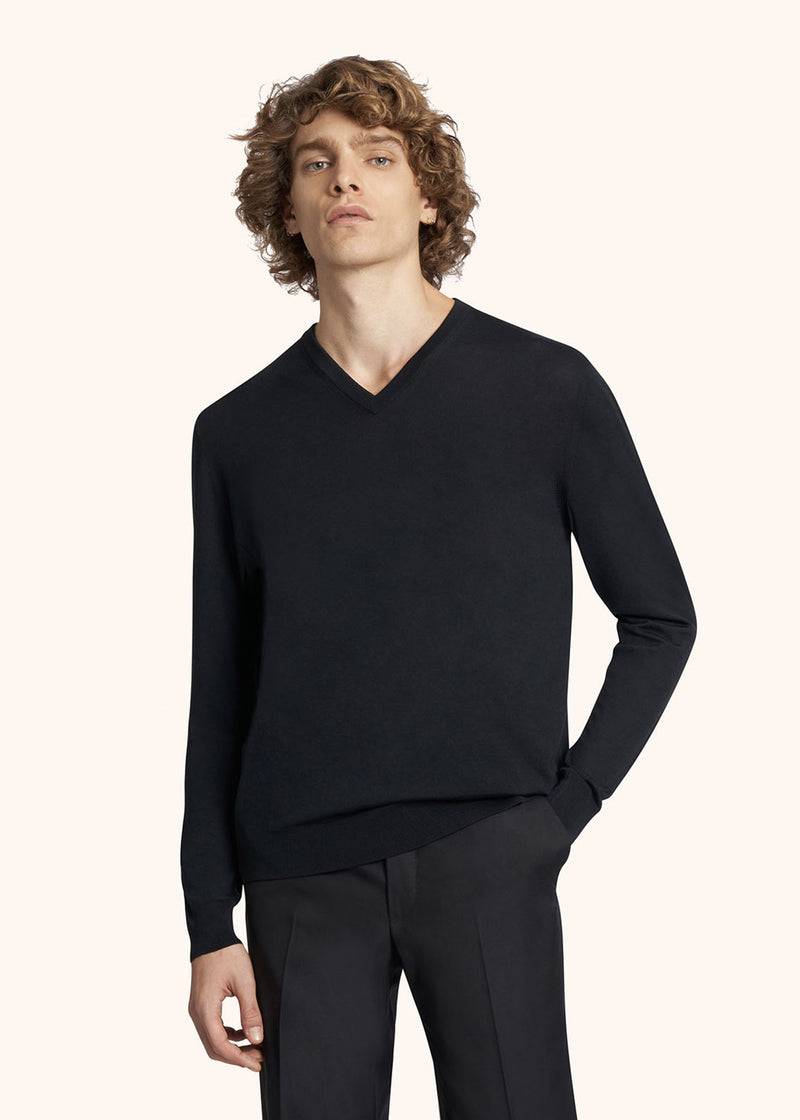 Kiton MAGLIA SCOLLO V LANA UK865K5 Acquista Ora