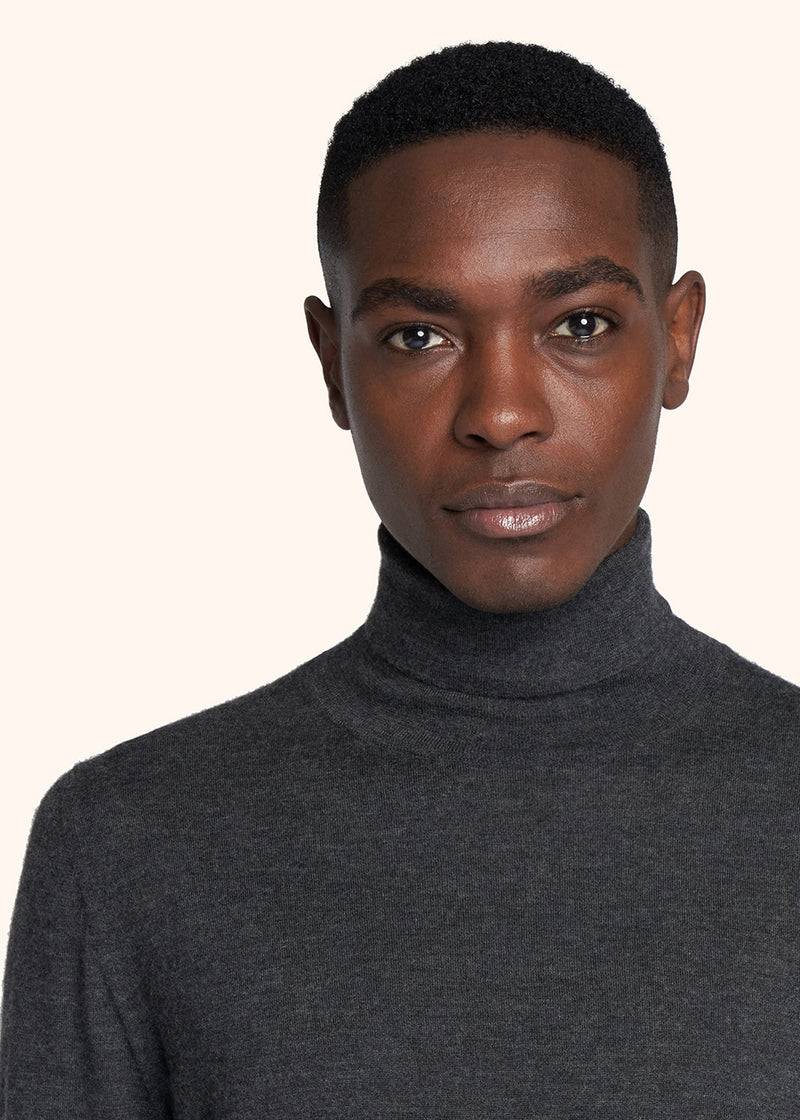 Kiton MAGLIA COLLO ALTO Cashmere UK04W22984 Saldi Di Fabbrica