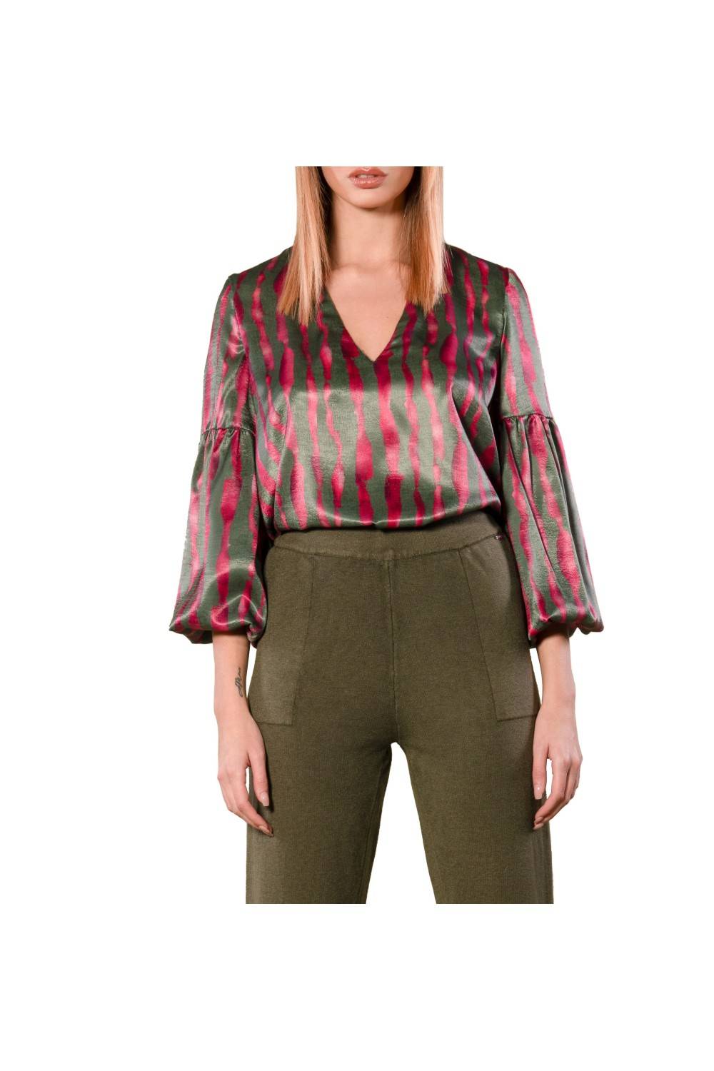 Nualy BLUSA SCOLLO A "V" Acquista Ora