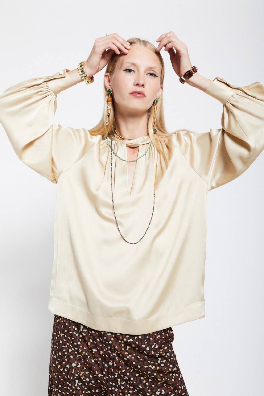 ottod'Ame Viscose blouse with knot Spedizione Gratuita