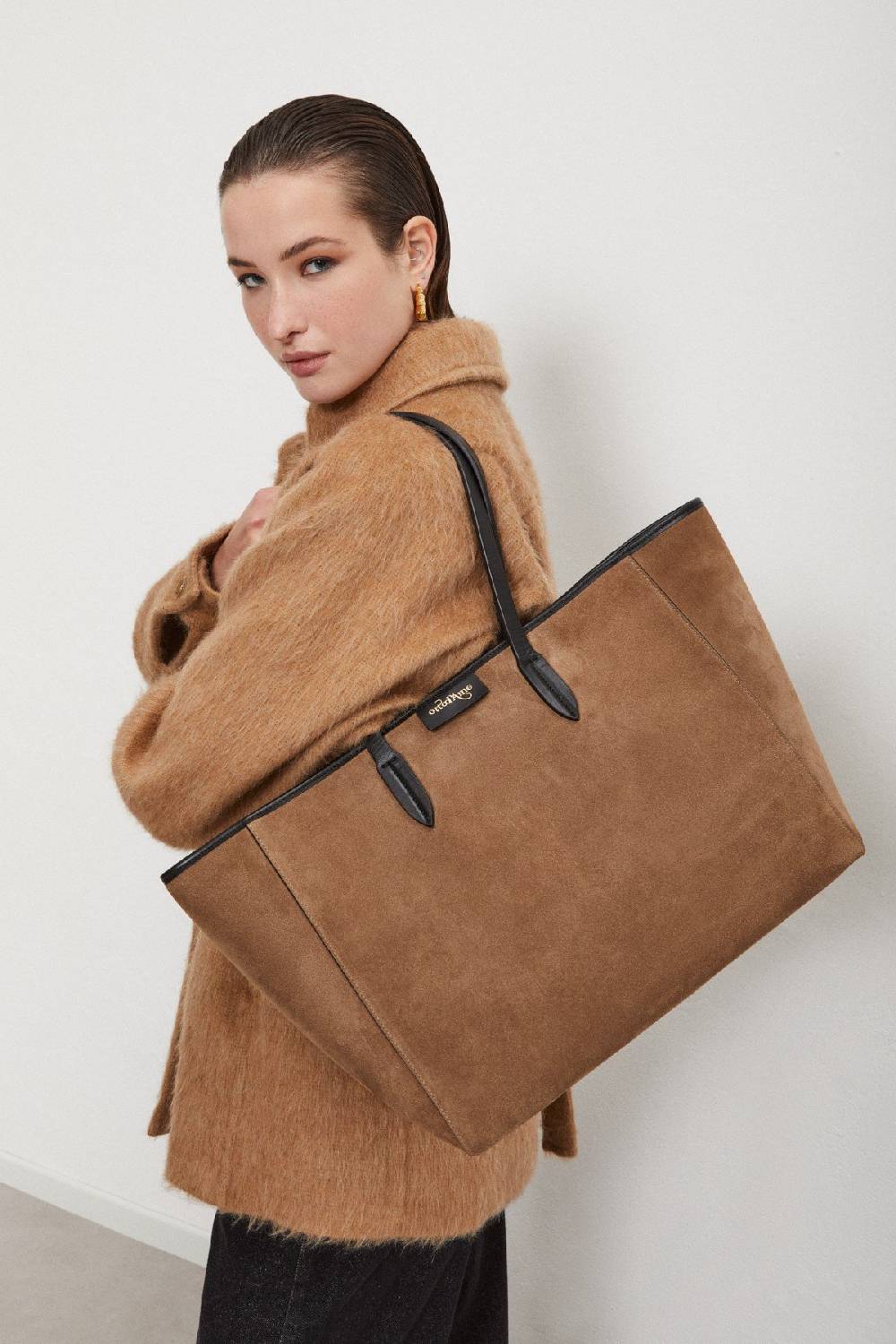 ottod'Ame Leather shopping bag In Linea