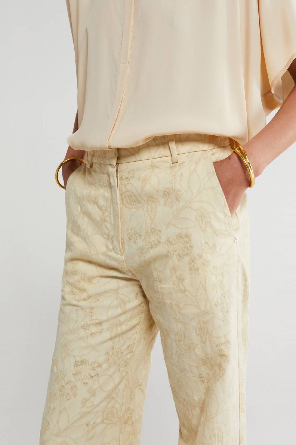 ottod'Ame Linen blend trousers with embroidery Qualità Garantita