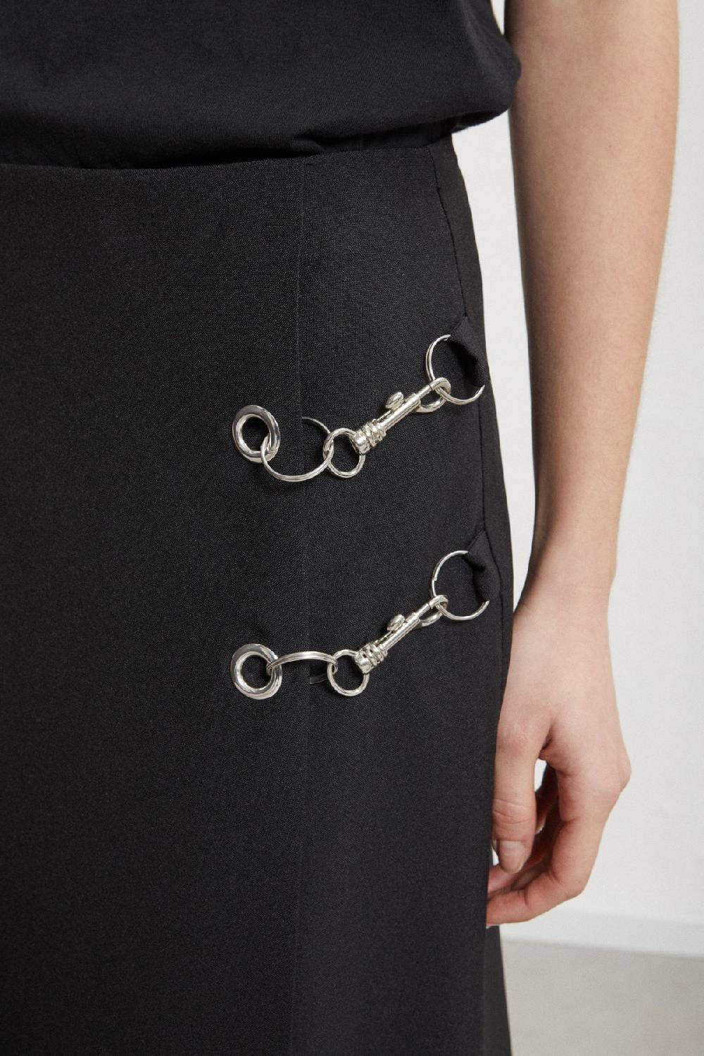 ottod'Ame Long skirt with grommet and chain Vendita Economica