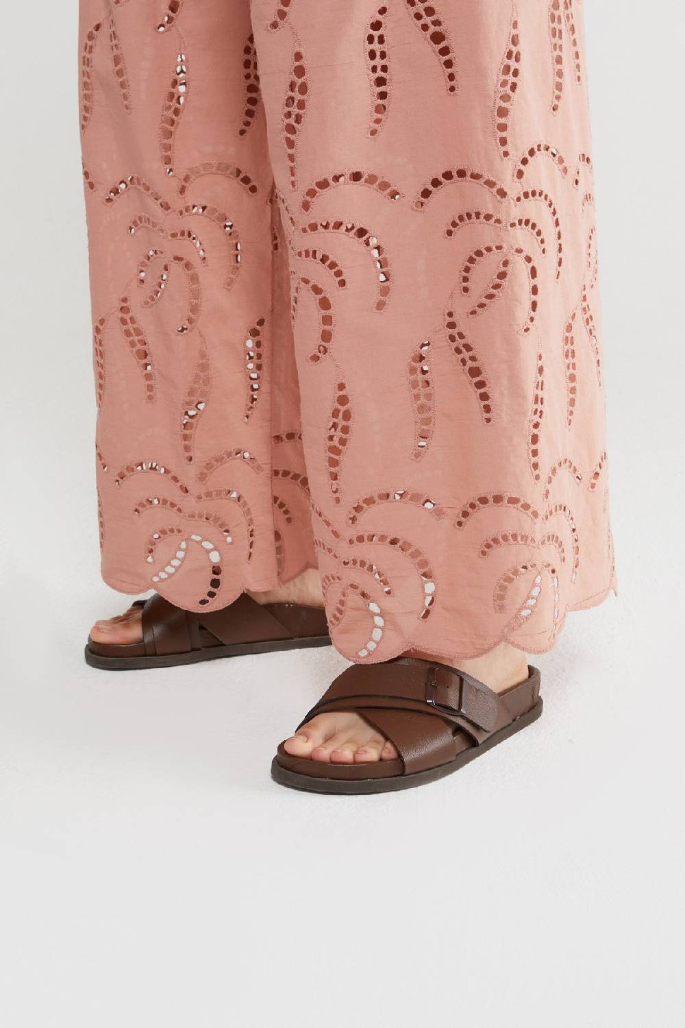 ottod'Ame Broderie anglaise palazzo trousers Vendita