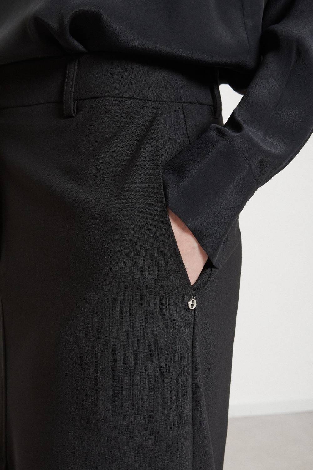 ottod'Ame Straight long skirt Vendita Economica