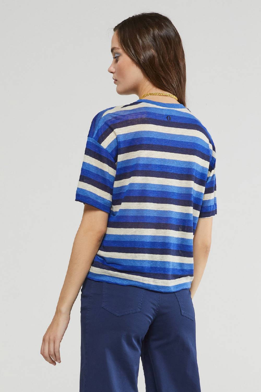 ottod'Ame Linen sweater with V neckline Italy