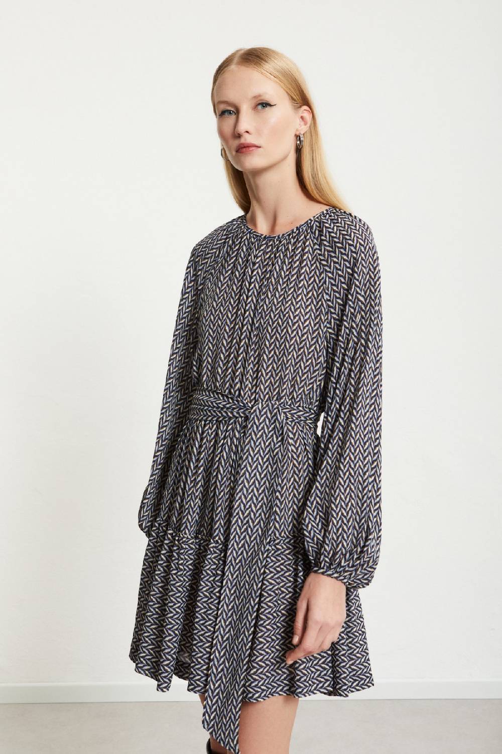 ottod'Ame Viscose short dress with sash Sottocosto