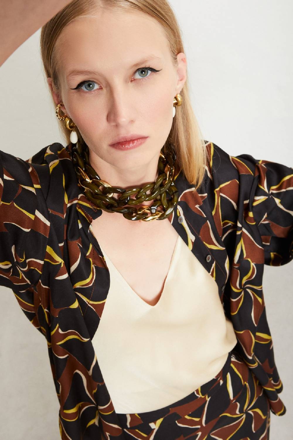 ottod'Ame Viscose shirt with rounded bottom Convenienza