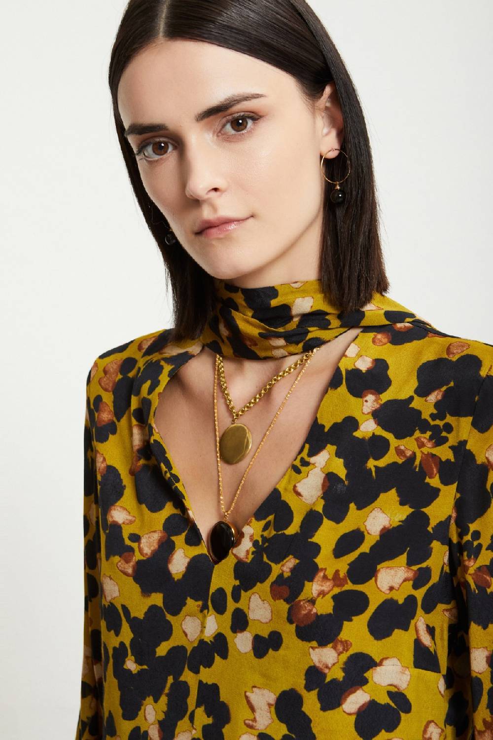 ottod'Ame Viscose short dress with scarf neck In Vendita
