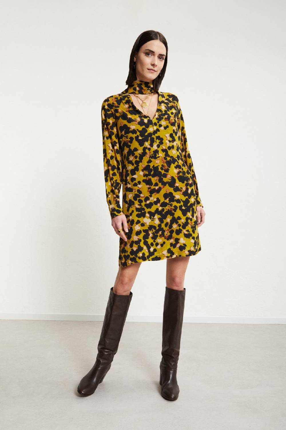 ottod'Ame Viscose short dress with scarf neck In Vendita