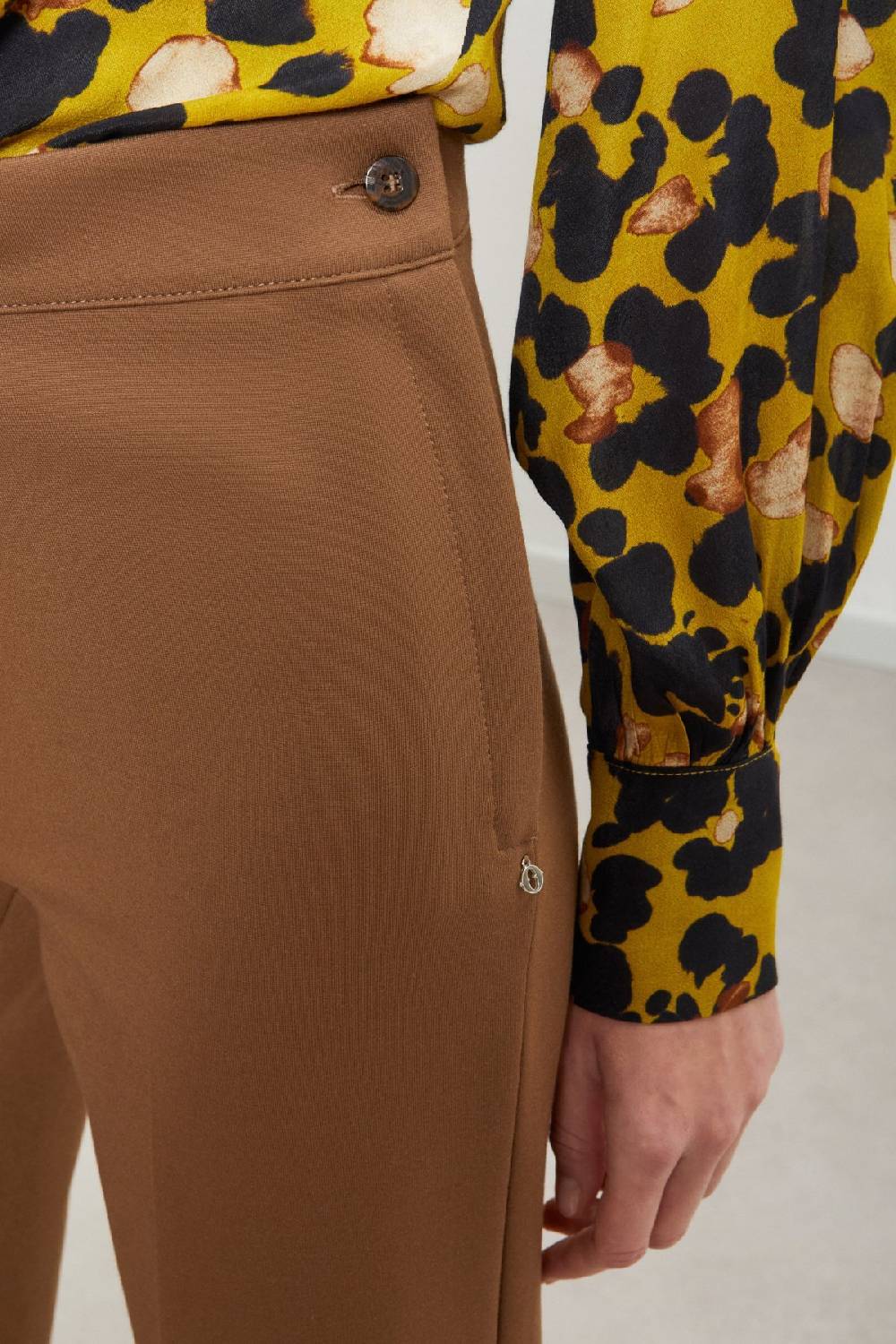 ottod'Ame Flare trousers Offerte