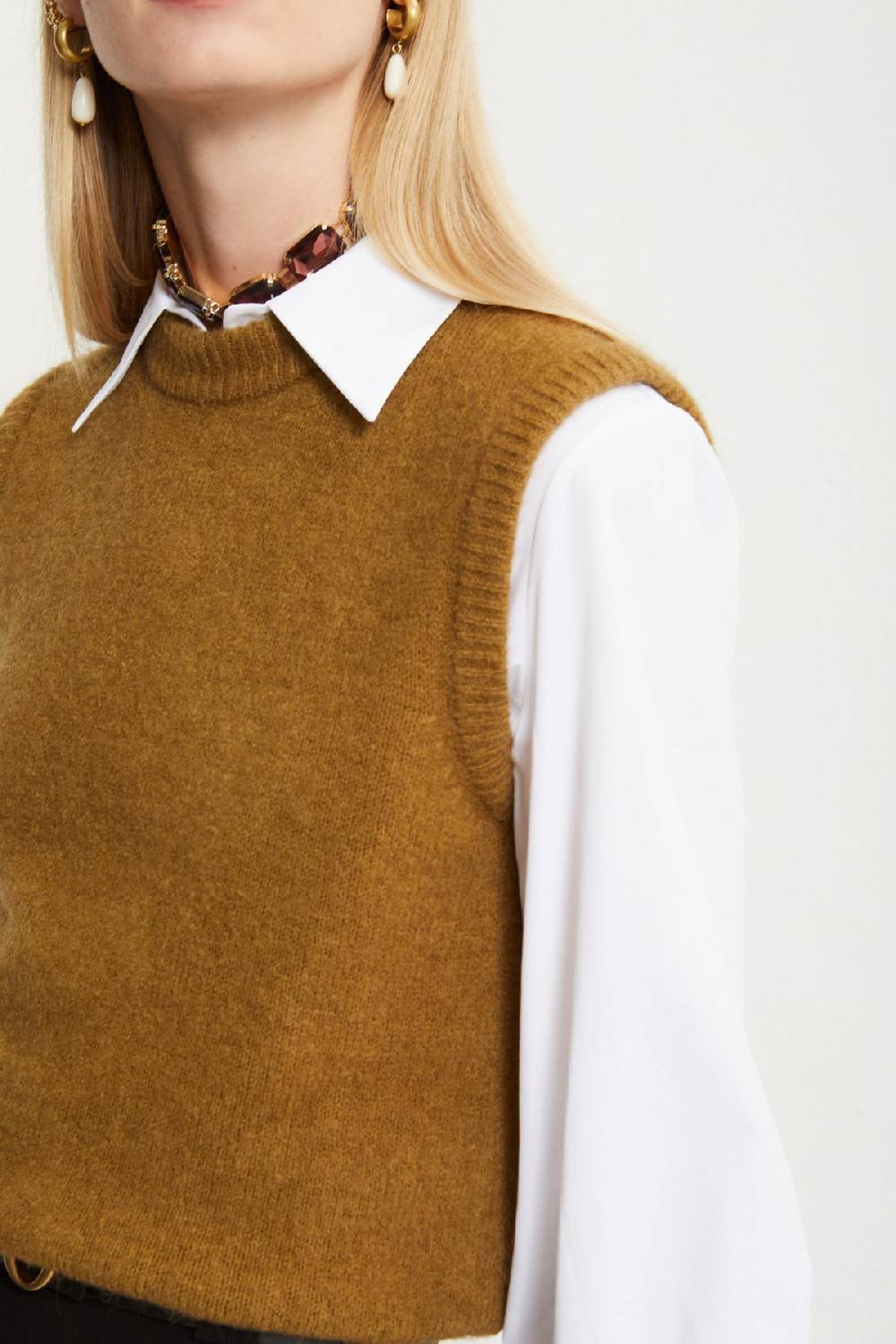 ottod'Ame Vest with rounded neck Vendita