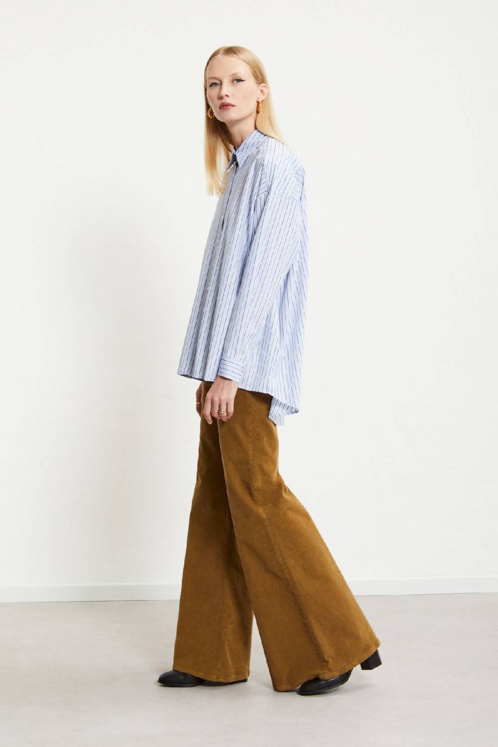 ottod'Ame Velvet flare trousers Promozione