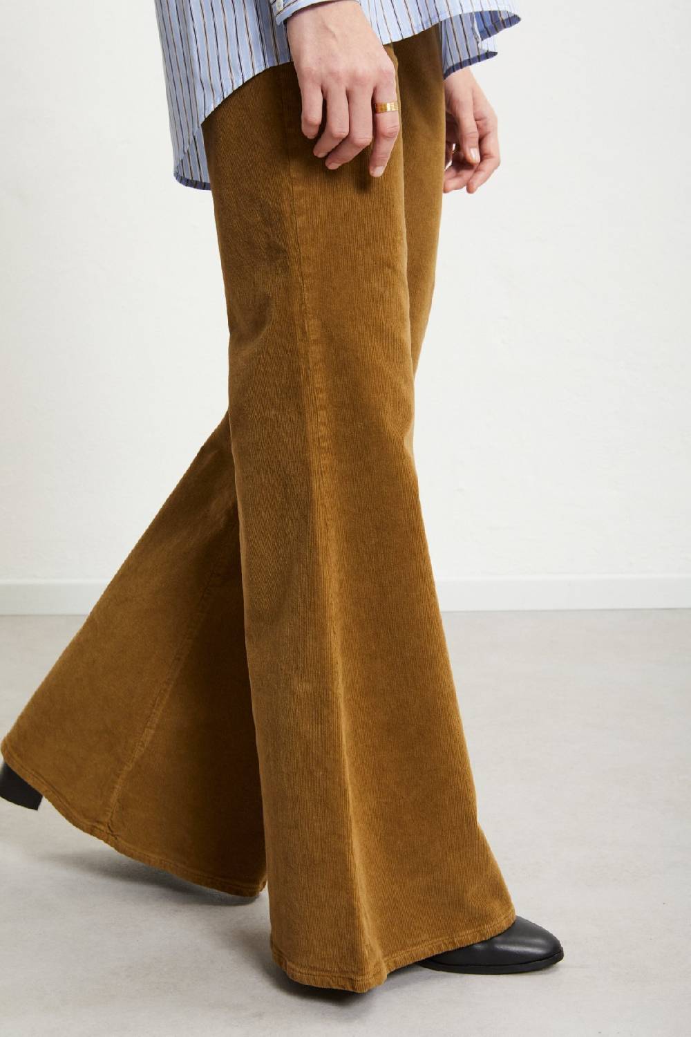 ottod'Ame Velvet flare trousers Promozione