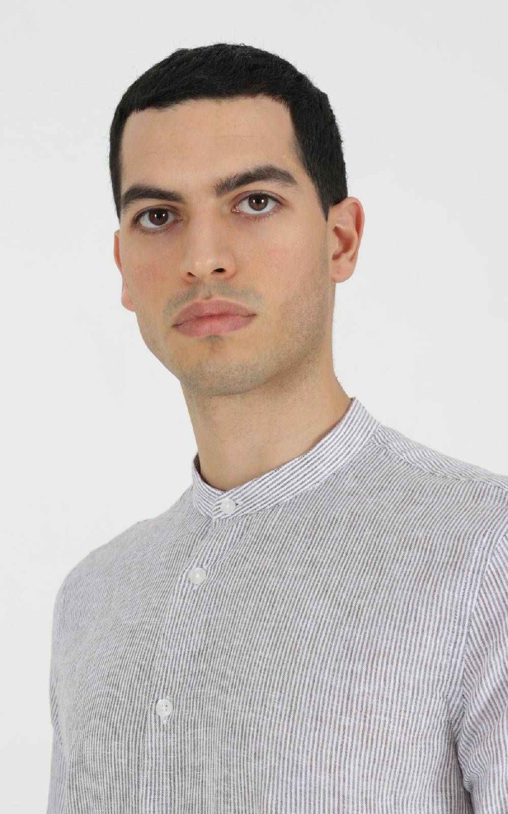 Outfit Italy Camicia coreana in misto lino rigato Qualità Garantita