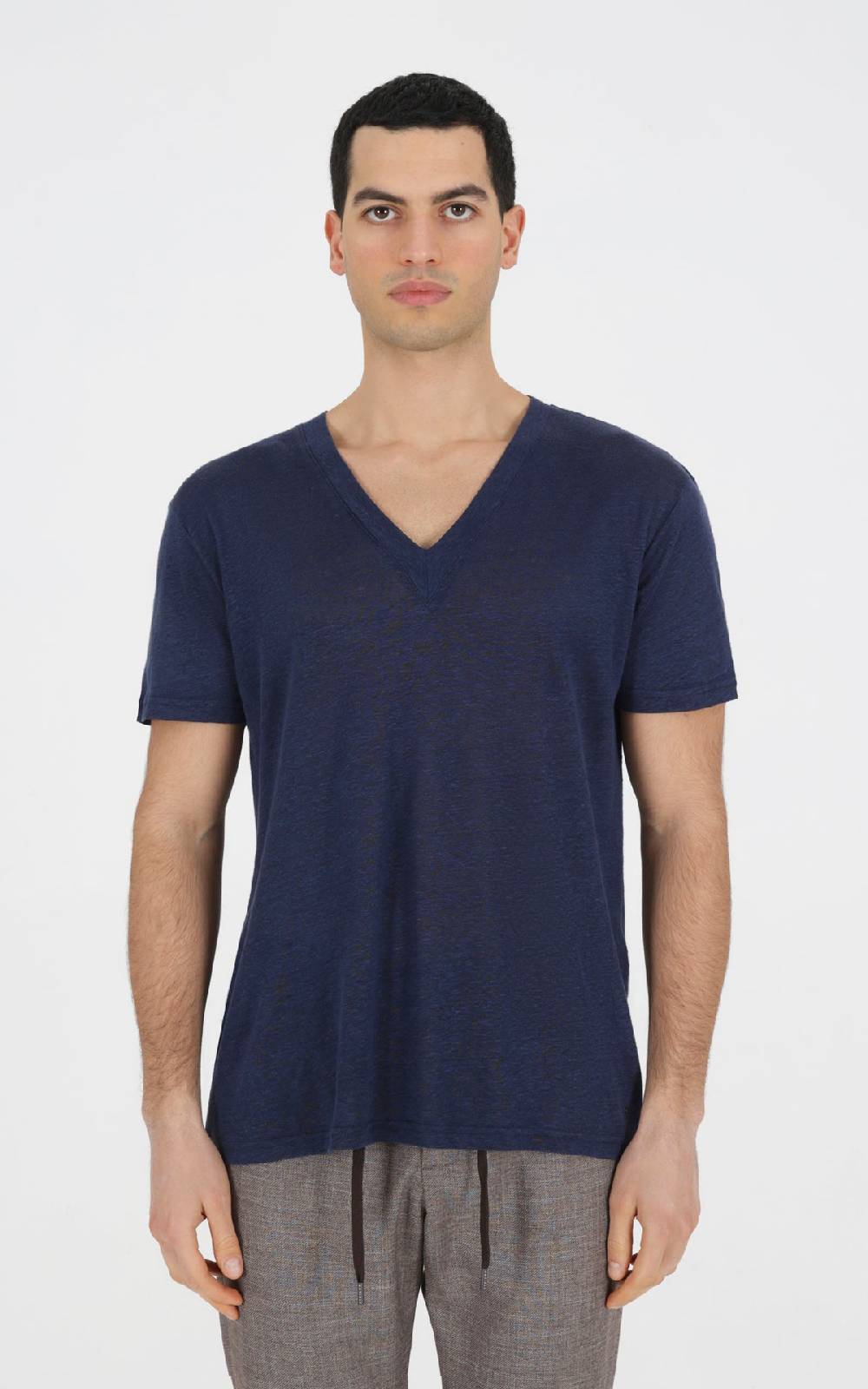 Outfit Italy T-Shirt scollo a V in lino Economico