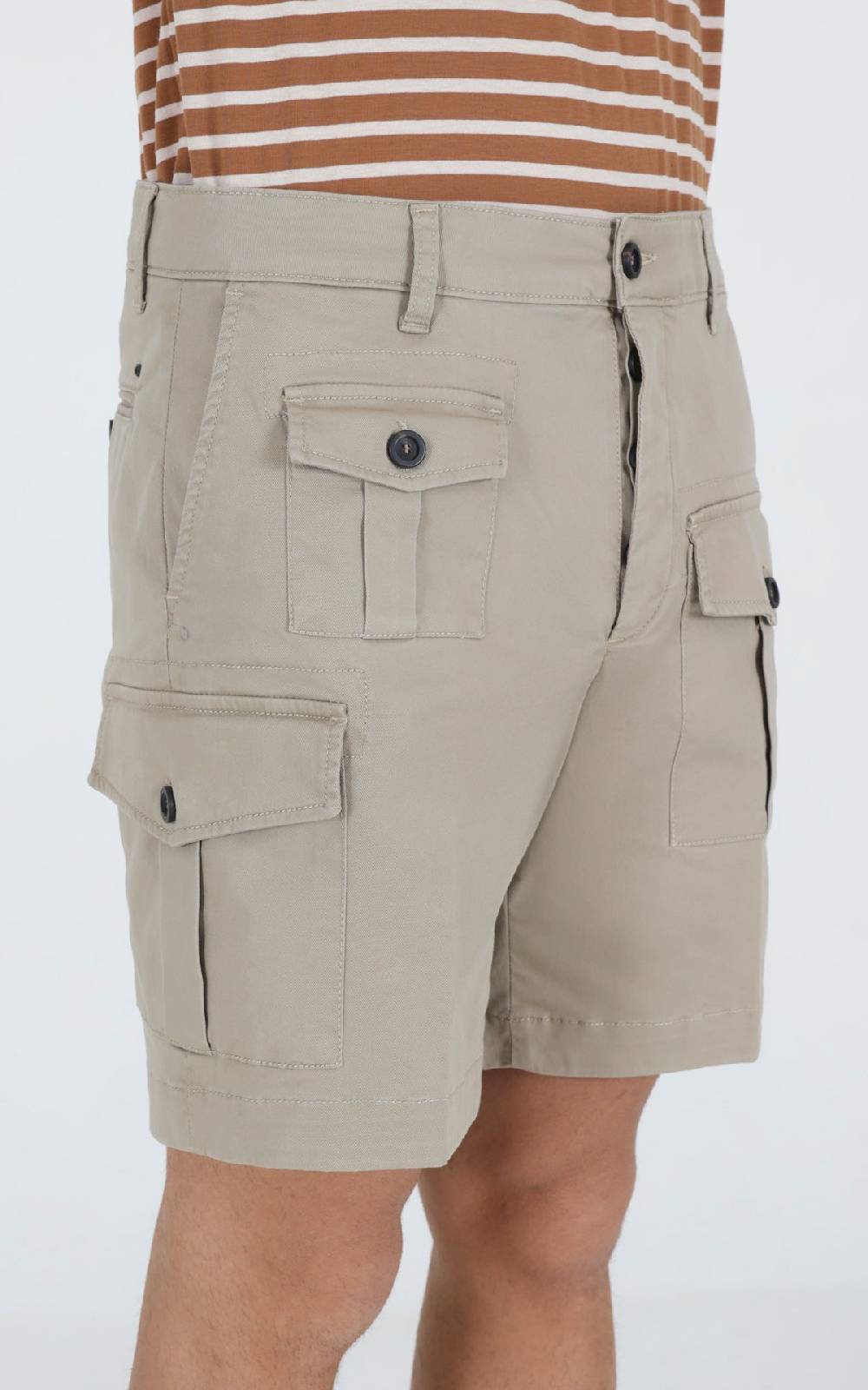 Outfit Italy Bermuda in gabardina con tasconi Saldi