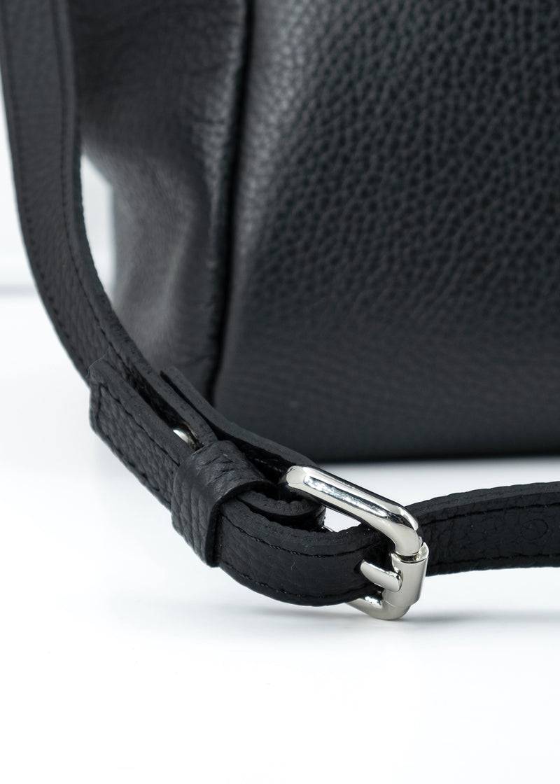 Paola T. Shopper in pelle morbida con dettagli argento Promozione Limitata