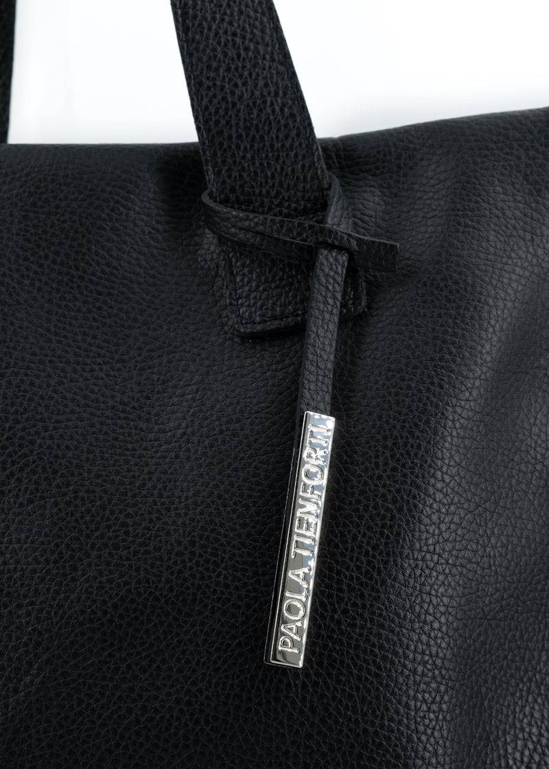 Paola T. Shopper in pelle morbida con dettagli argento Promozione Limitata
