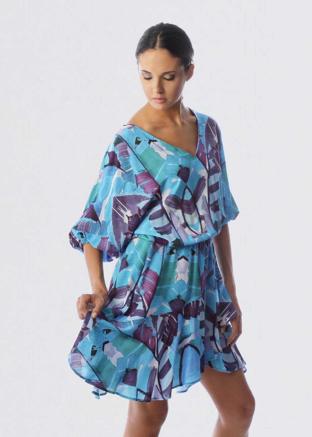 Paola T. Abito in viscosa Palm Blue Acquista Ora