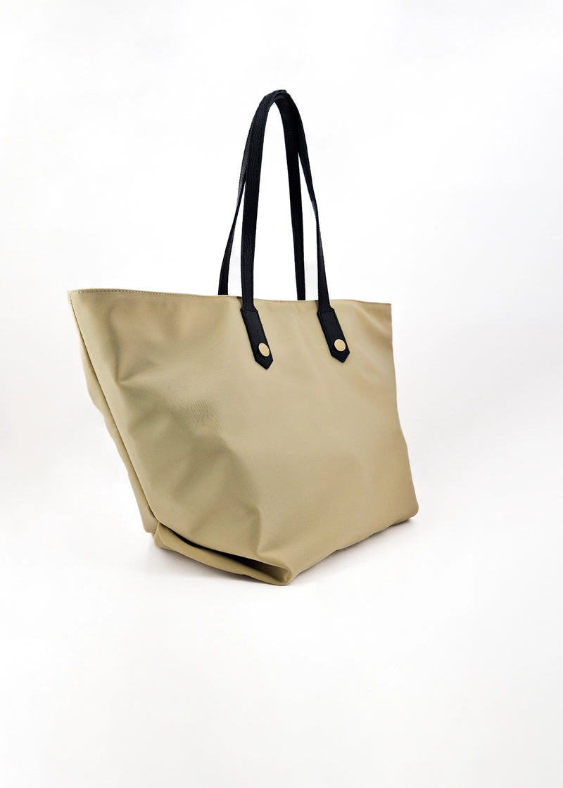 Paola T. Shopper in nylon con rivetti oro Prezzo basso