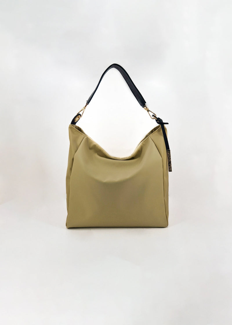 Paola T. Sacca in nylon con dettagli oro ACQUISTA ORA