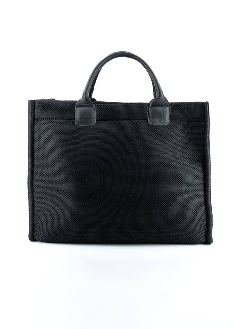 Paola T. Shopper large in traforato con dettagli argento Prezzo Ridotto