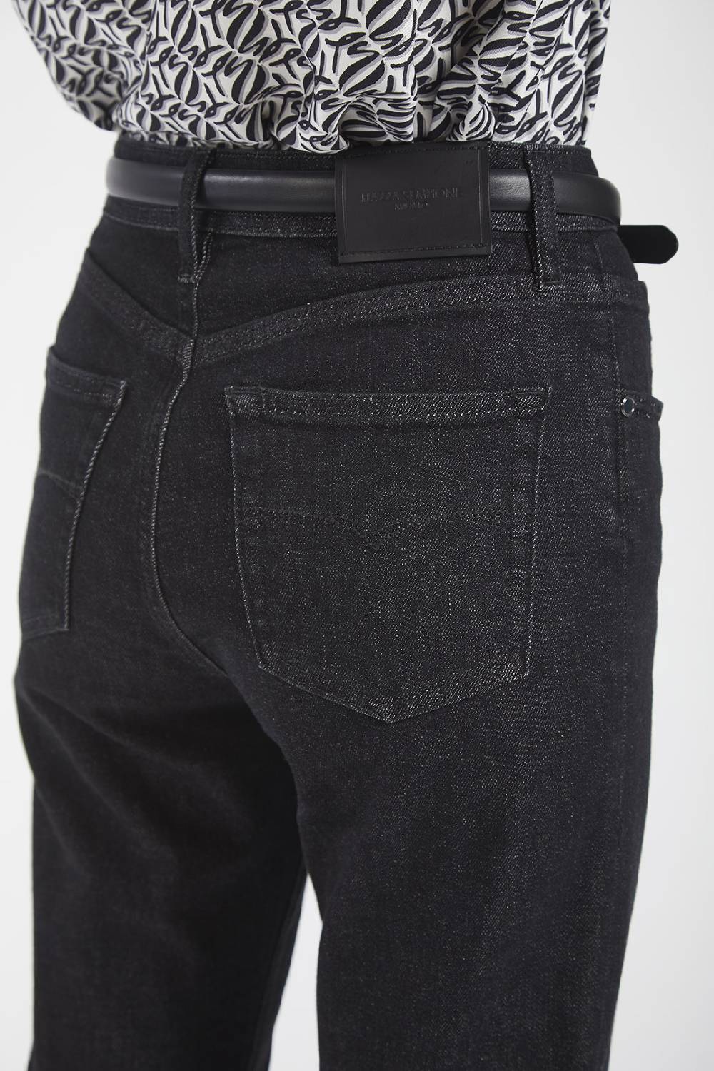 Piazza Sempione KRISTEN Pantalone 5 tasche slim fit in denim nero 2025