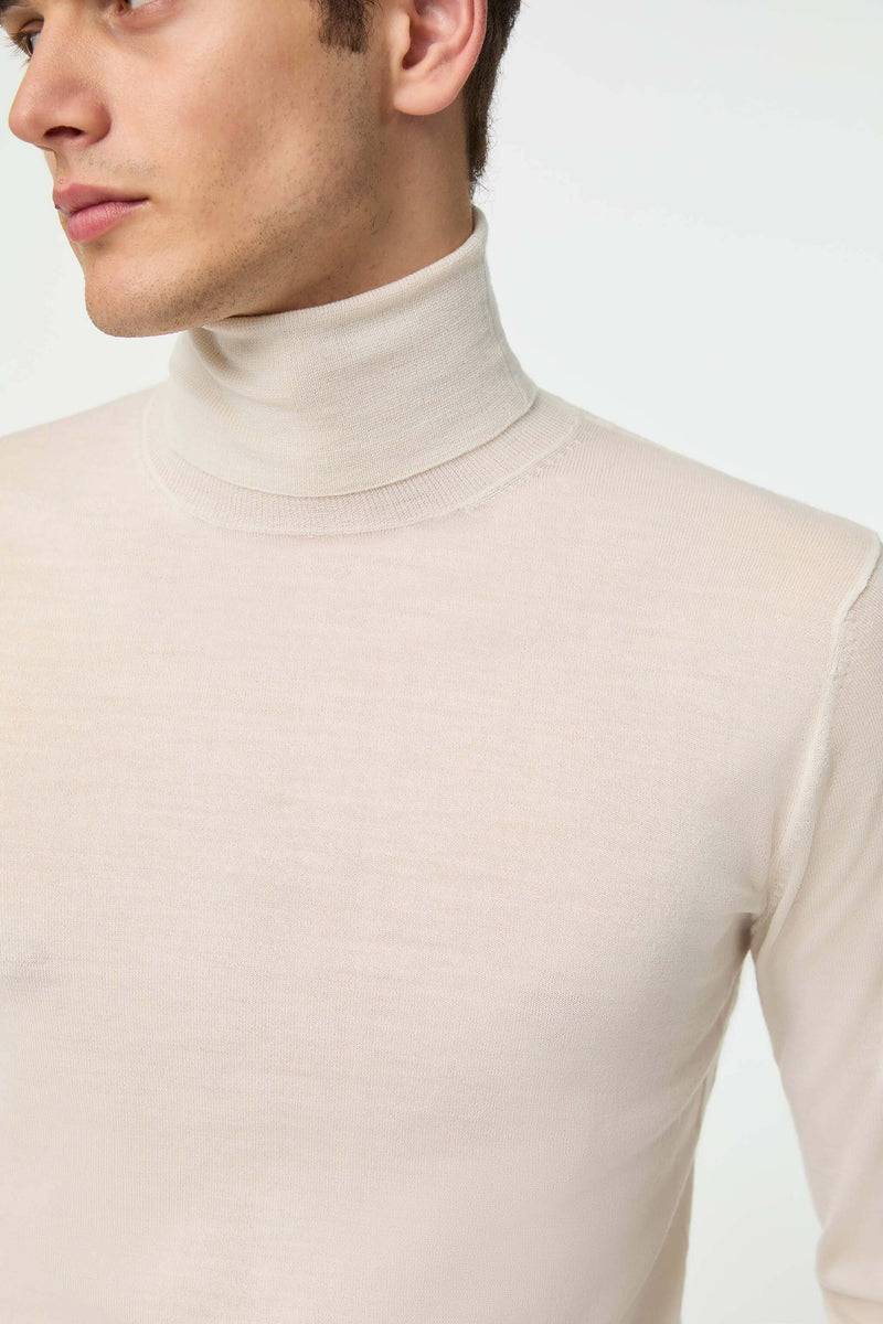 Lubiam Maglia girocollo ultralight bianco latte Maglia girocollo ultralight bianco latte 50% di sconto per tempo limitato