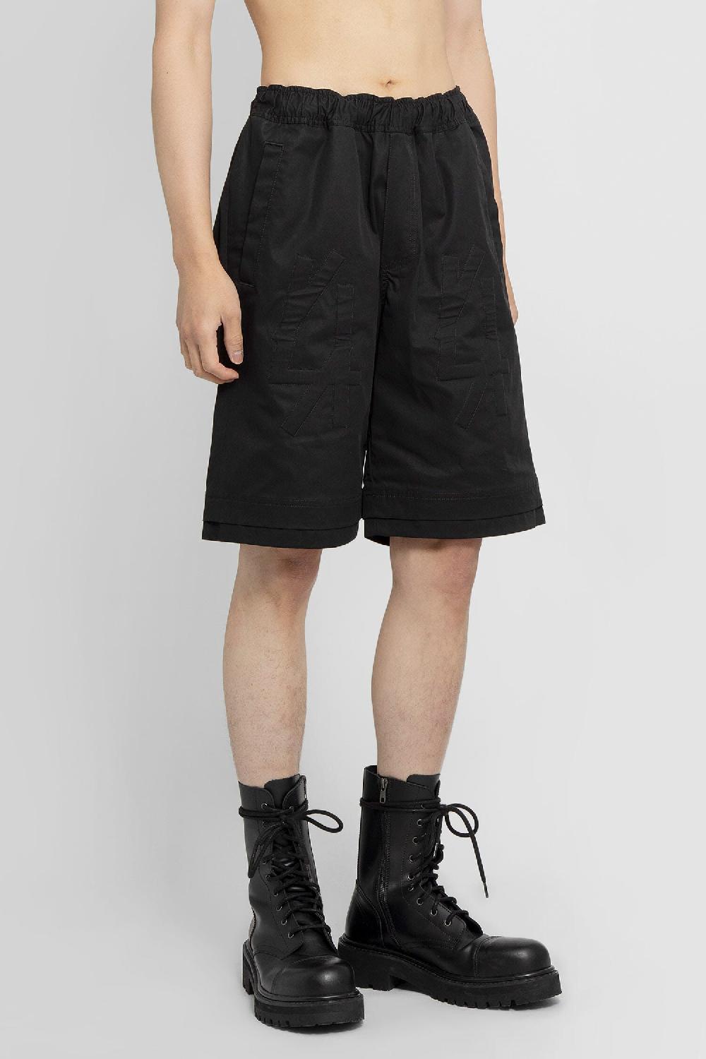 Antonioli 44 LABEL GROUP MAN BLACK SHORTS Vendita Economica