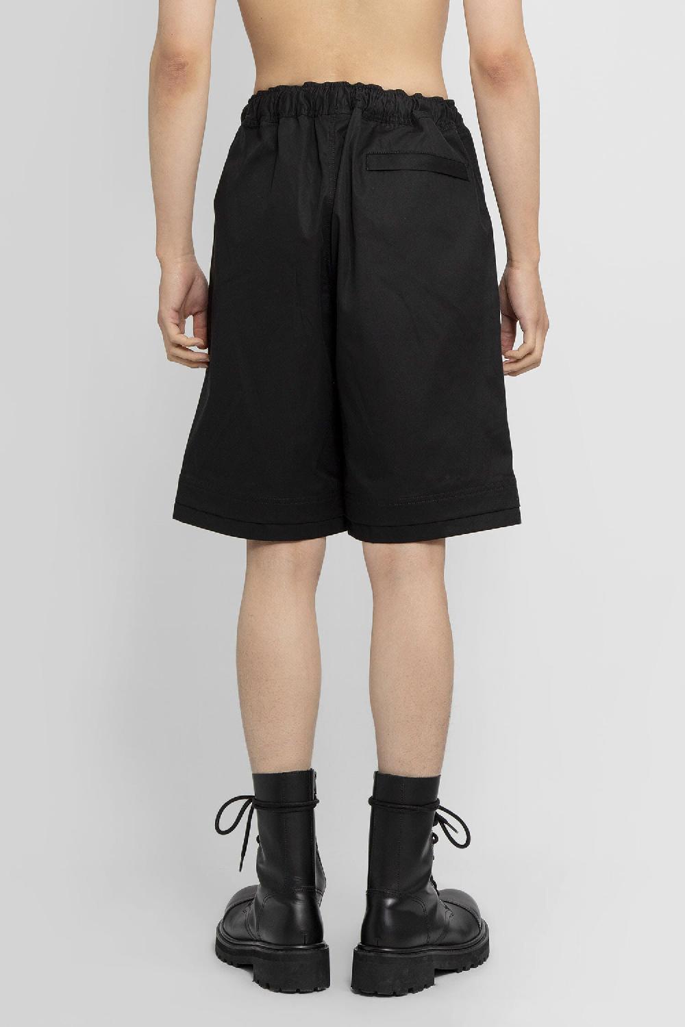 Antonioli 44 LABEL GROUP MAN BLACK SHORTS Vendita Economica