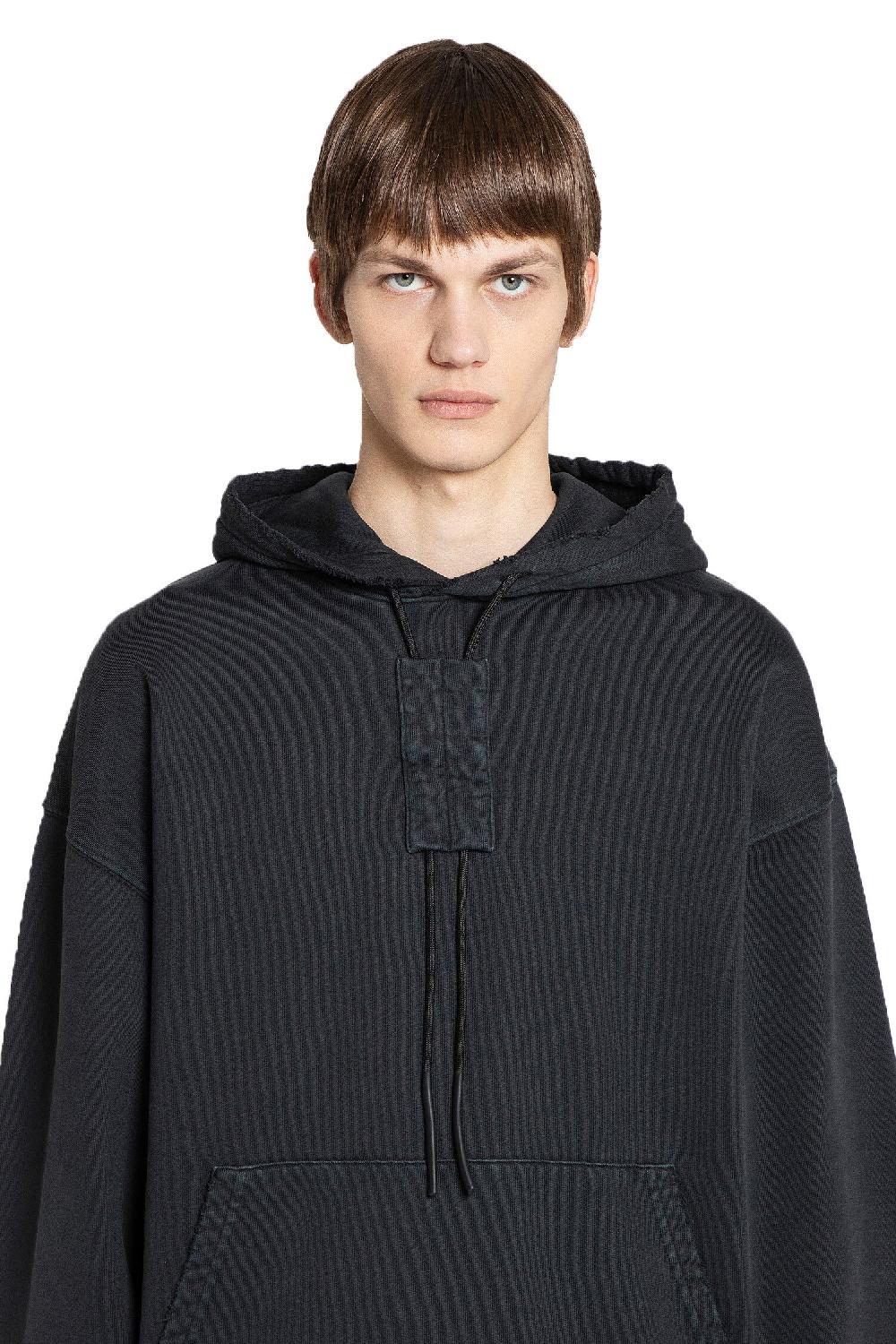 Antonioli 44 LABEL GROUP MAN BLACK SWEATSHIRTS Qualità