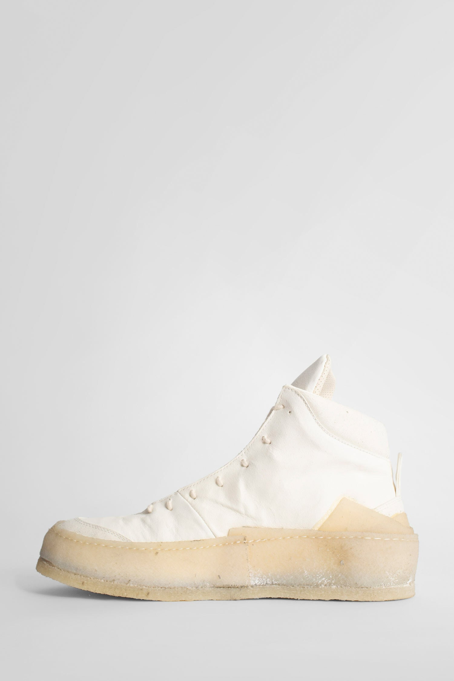 Antonioli A DICIANNOVEVENTITRE MAN OFF-WHITE SNEAKERS Acquista Ora
