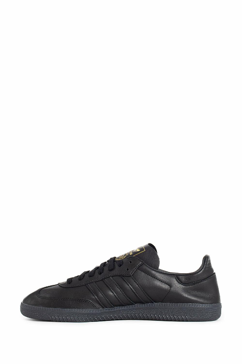 Antonioli ADIDAS MAN BLACK SNEAKERS Vendita