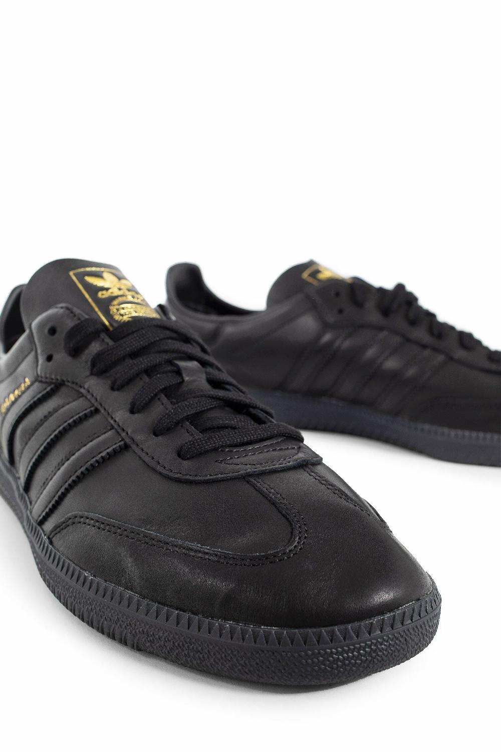 Antonioli ADIDAS MAN BLACK SNEAKERS Vendita