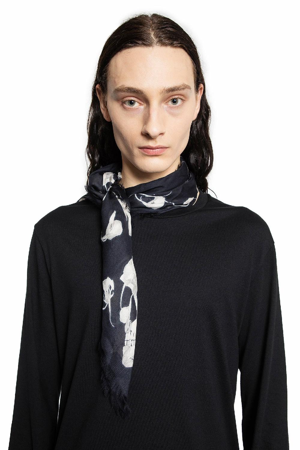 Antonioli ALEXANDER MCQUEEN MAN BLACK&WHITE SCARVES Spedizione Gratuita