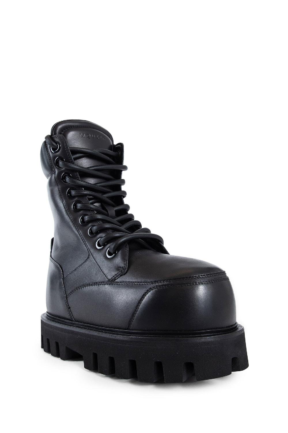 Antonioli ALEXANDER MCQUEEN WOMAN BLACK BOOTS In Linea