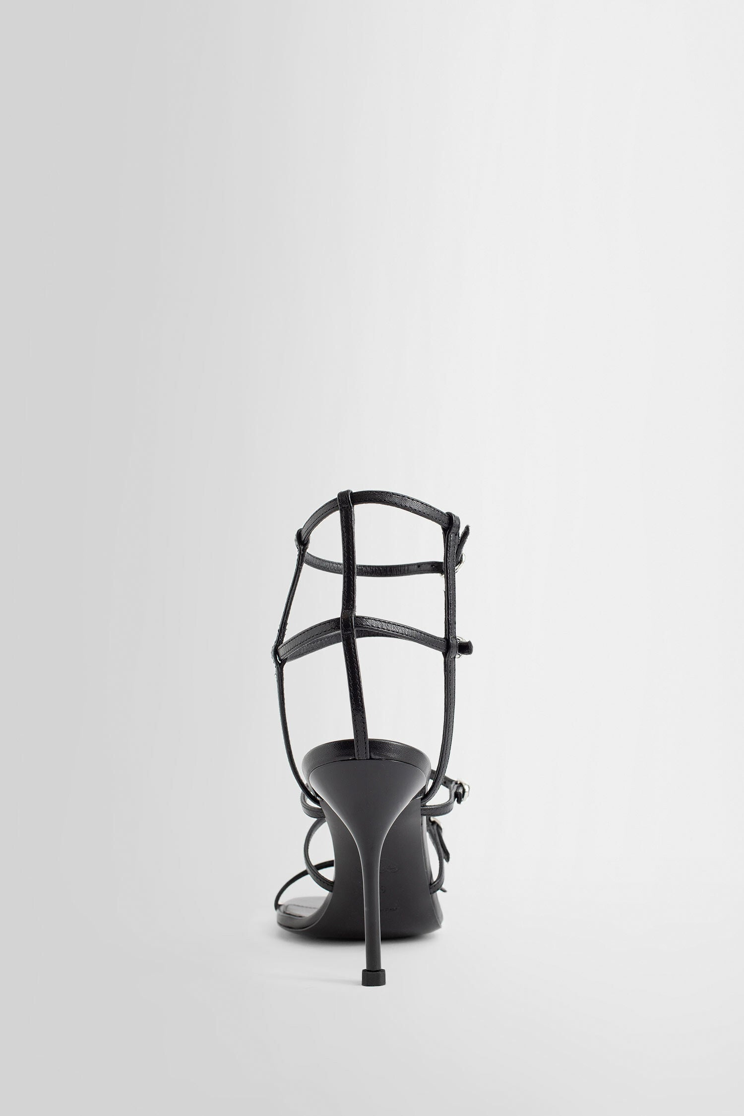 Antonioli ALEXANDER MCQUEEN WOMAN BLACK SANDALS & SLIDES Sottocosto