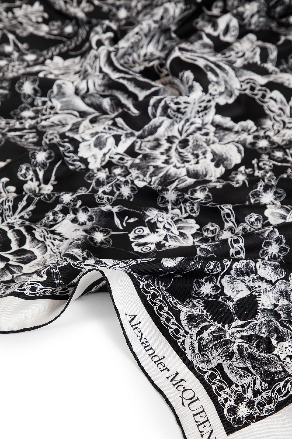 Antonioli ALEXANDER MCQUEEN WOMAN BLACK&WHITE SCARVES Vendite Flash