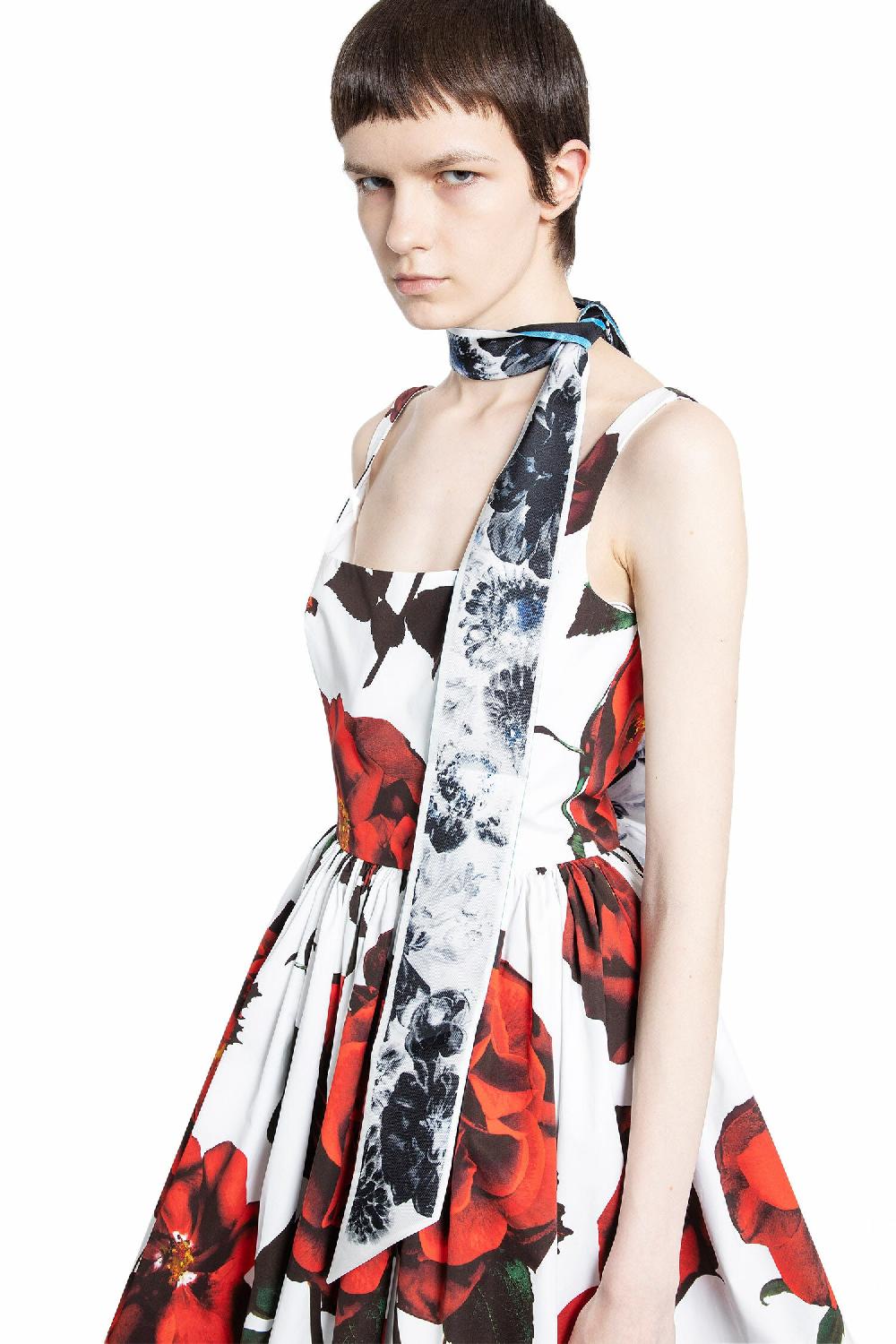 Antonioli ALEXANDER MCQUEEN WOMAN MULTICOLOR SCARVES 50% di sconto per tempo limitato