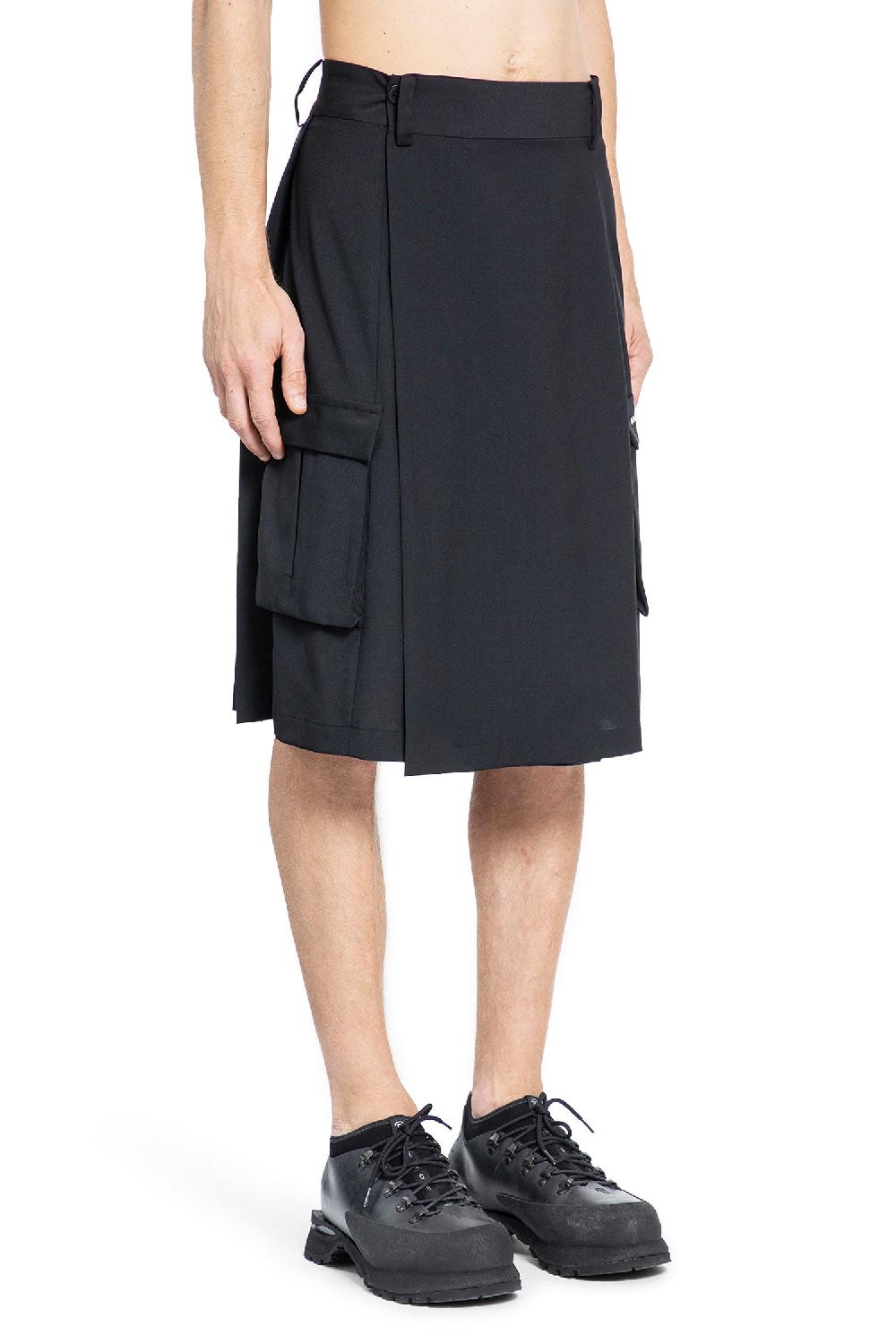 Antonioli AN OTHER DATE MAN BLACK SHORTS & SKIRTS Italia