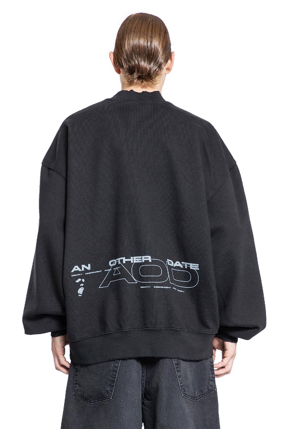 Antonioli AN OTHER DATE MAN BLACK SWEATSHIRTS In Linea