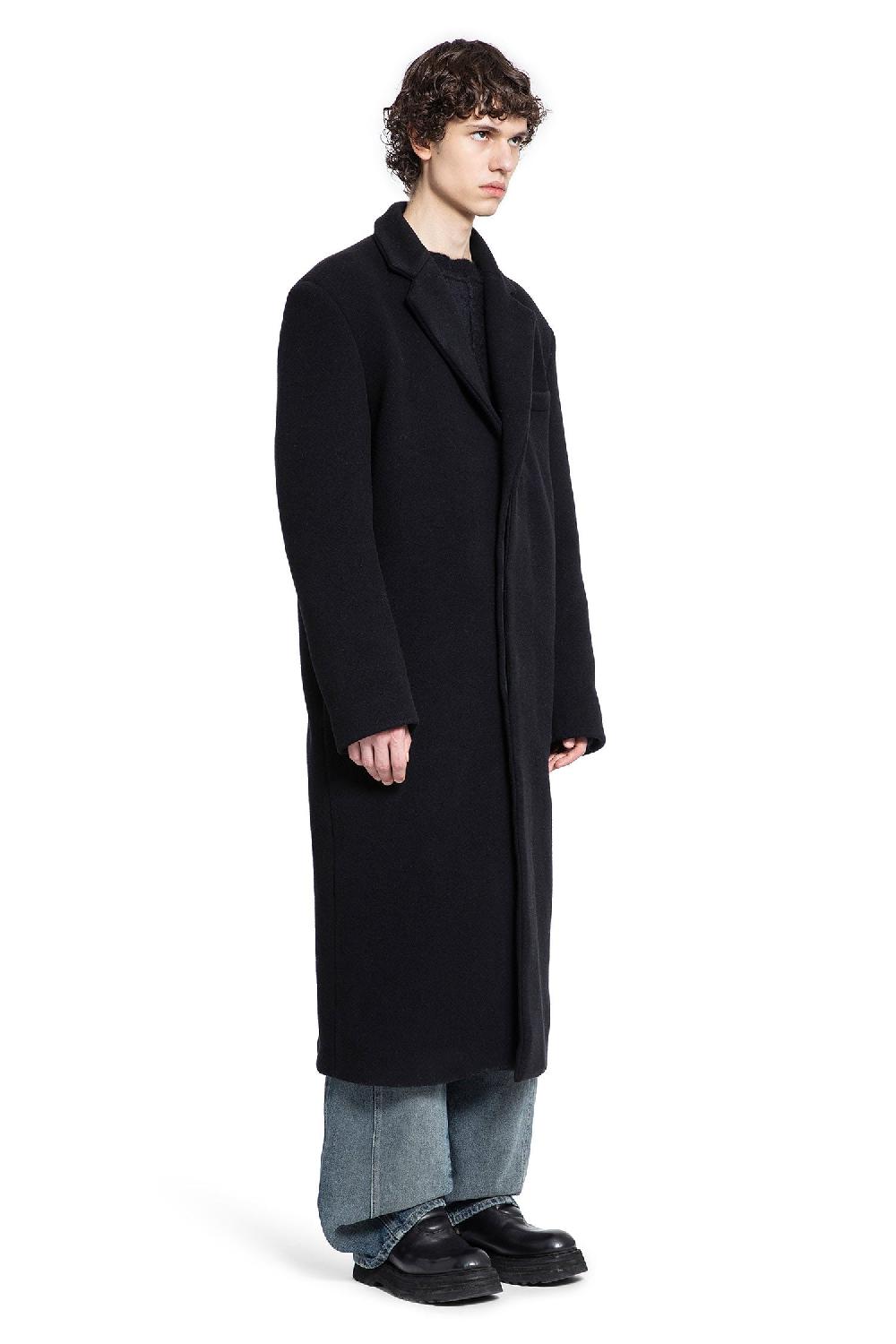Antonioli ANDREA YA AQOV MAN BLACK COATS Acquista Ora