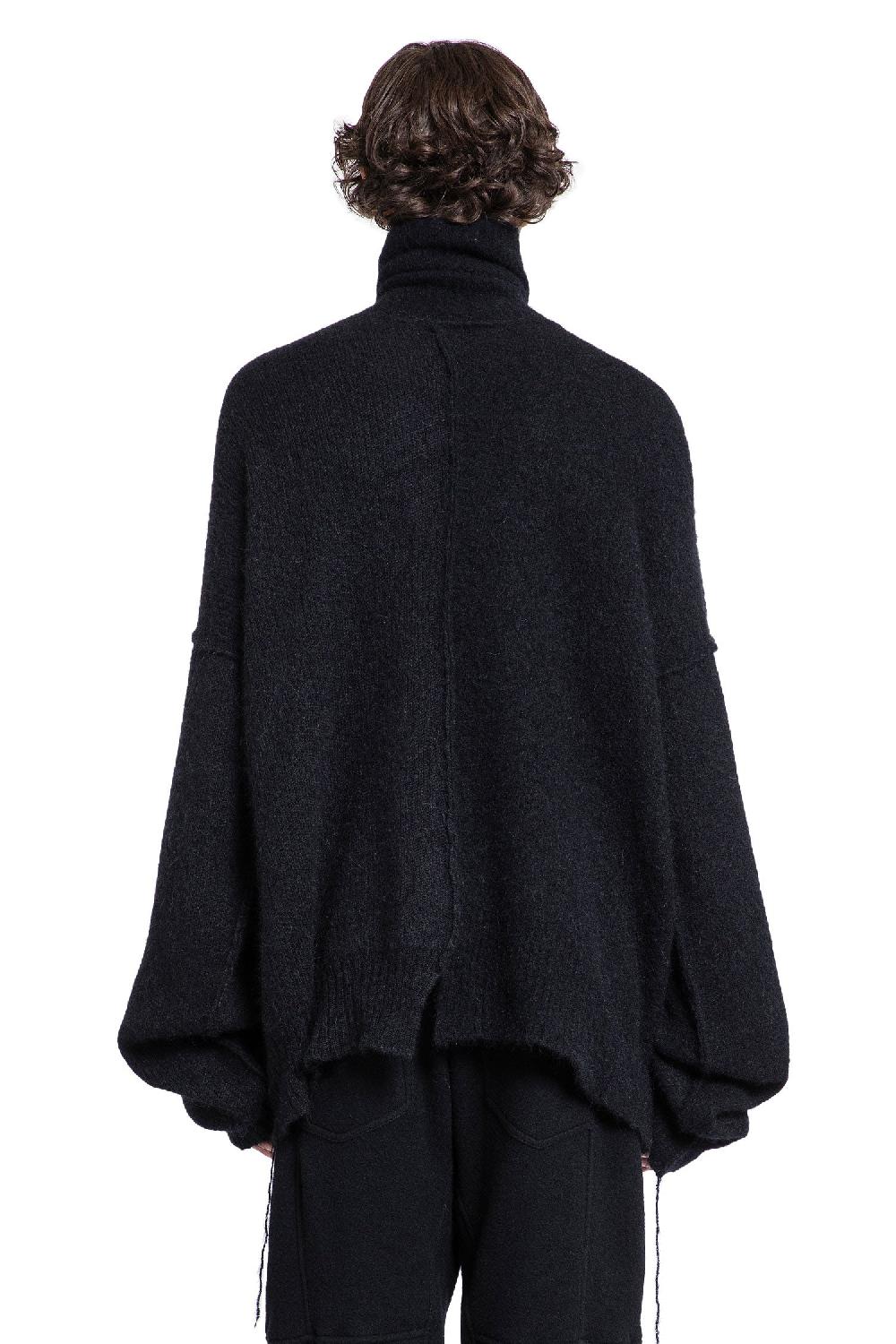 Antonioli ANDREA YA AQOV MAN BLACK KNITWEAR Fino Al -60%