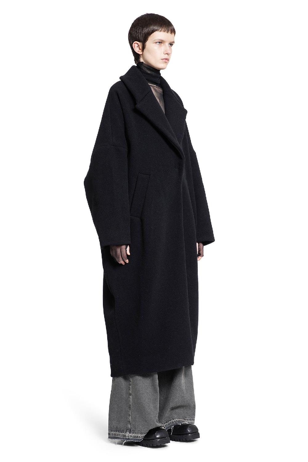 Antonioli ANDREA YA AQOV WOMAN BLACK COATS Offerta