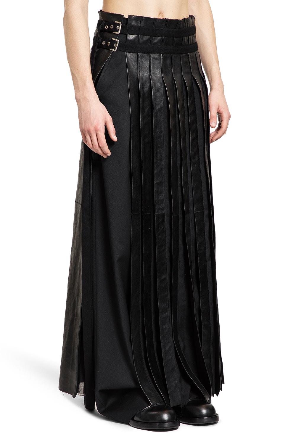 Antonioli ANN DEMEULEMEESTER MAN BLACK SHORTS & SKIRTS Esporta salva
